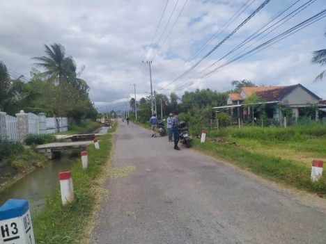 Cần bán 2 lô đất 2 mặt tiền đường DT7 tại ninh thọ, ninh hòa. Giá 7tr/m2