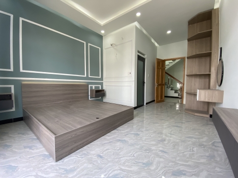 Cần Bán Nhà 2 lầu 1 Trệt -Sổ Hồng Riêng - Giá chính Chủ