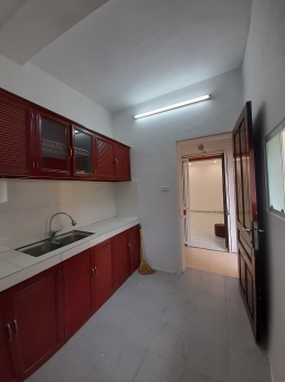 Cần bán căn hộ phố Phương Liệt, 48m2, giá 1,38 tỷ, có thương lượng