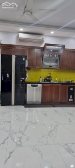 Gia chủ cần bán trước tết căn nhà ngay hồ Văn Quán 80m2 x 4 tầng, mặt tiền 6m