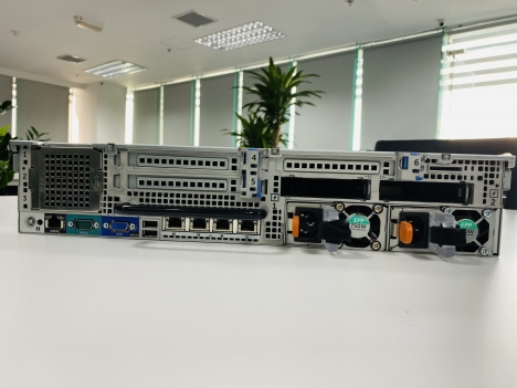 Năm mới mua server giá ưu đãi  DELL POWEREDGE R730XD 12x3.5