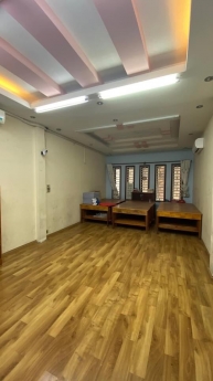Cần tiền bán gấp nhà Đ.Nguyễn Trọng Hoàng, Tân Bình. Diện tích 68m2, giá 14.5 tỷ.LH: 0909668928