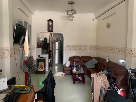 Bán Gấp nhà Lê Trọng Tấn,Tân Phú . Diện tích 45m2 , giá 5.9 tỷ. LH: 0909668928
