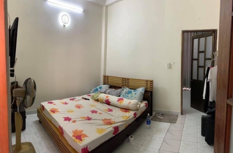 Bán Gấp nhà Lê Trọng Tấn,Tân Phú . Diện tích 45m2 , giá 5.9 tỷ. LH: 0909668928