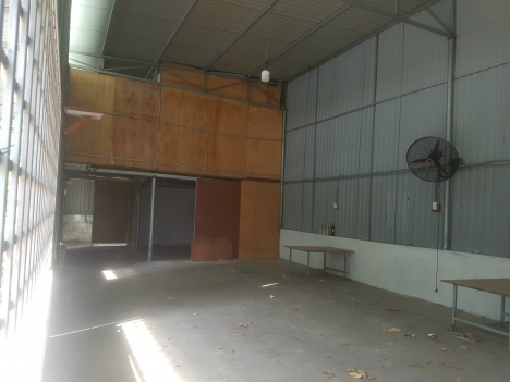Cần cho thuê mặt bằng trục chính KDT Chí Linh dt140m2, ngang 10m