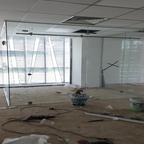 Gía làm cửa kính lùa