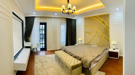 Bán Biệt thự Quận 7 , đường Nguyễn Văn Linh.Diện tích 493m2, 3 tầng. Giá 43.26 tỷ.LH: 0909668928