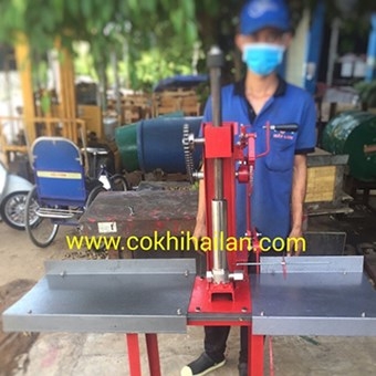 MÁY LÀM NHANG NGẢI CỨU ĐẠP CHÂN THỦ CÔNG