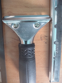 Cây gạt kính chữ T Unger 35cm