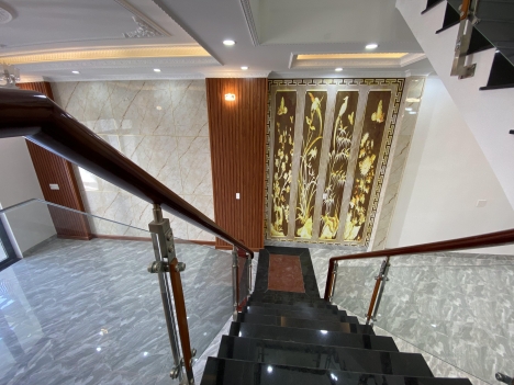 Nhà Lầu Trệt 100 m2 - Giảm Giá Sâu Cho Khách Thiện Chí
