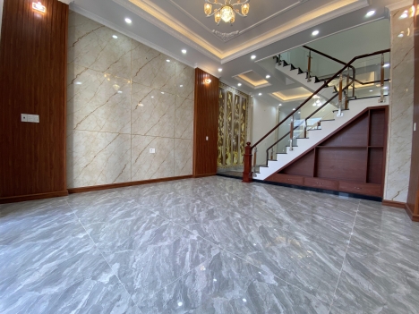 Nhà Lầu Trệt 100 m2 - Giảm Giá Sâu Cho Khách Thiện Chí