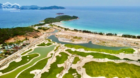 View sân Golf vs biển Bình Tiên cực đẹp (Tựa Sơn Chiếu Thuỷ)