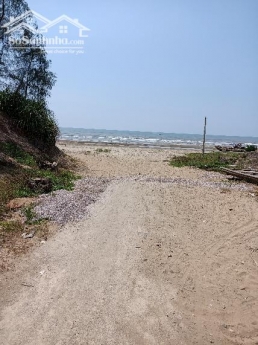 Đất trục chính ra biển Quảng Hải