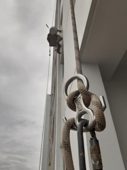 Khóa hãm đu dây sơn nước, lau kính, leo núi