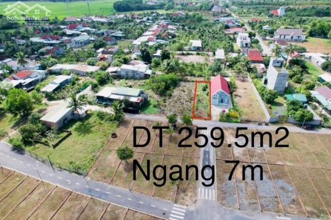 Cần bán lô đất vường có thổ cư suối tiên giá rẻ.