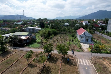 Cần bán lô đất vường có thổ cư suối tiên giá rẻ.