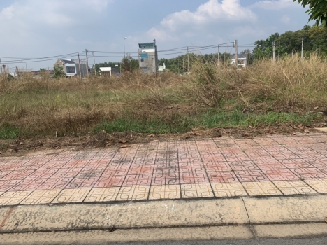 Đầu năm cần tiền muốn bán gấp các lô đất view đẹp ngay trong KCN Mỹ Phước 3-4, Bến Cát, Bình Dương