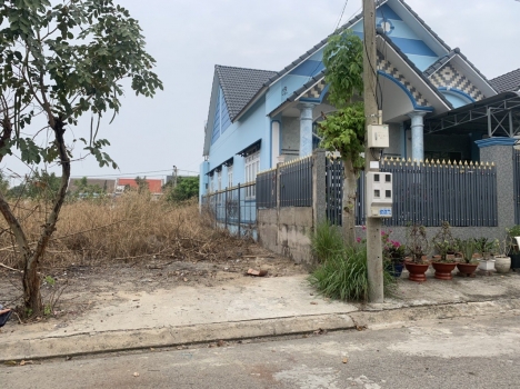 Đầu năm cần tiền muốn bán gấp các lô đất view đẹp ngay trong KCN Mỹ Phước 3-4, Bến Cát, Bình Dương