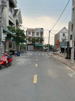 Cần Bán Gấp Lô Đất P.Tân Bình - TP Dĩ An - Bình Dương - Giá Cực tốt