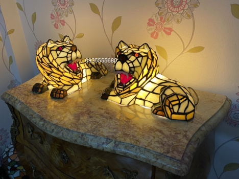 Giao lưu đôi đèn tiffany phòng ngủ hình sư tử