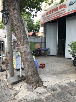 105/ Cho thuê mặt bằng nhà tiền chế góc ngã 4 đường TCĐ và LTV gần chợ Phi Trường