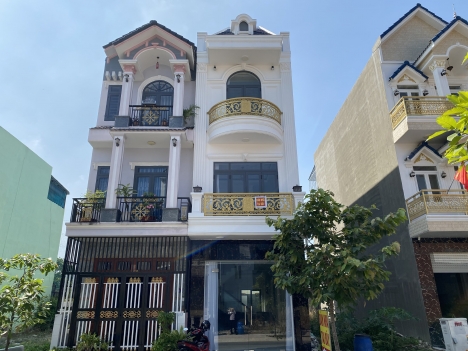 Cần Bán Gấp Nhà 2 Lầu 1 Trệt - Bình Chuẩn - Thuận An - Bình Dương