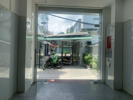 Cho thuê nhà mặt phố kinh doanh tại 44A Đinh Công Tráng, Quận 1, giá 10tr