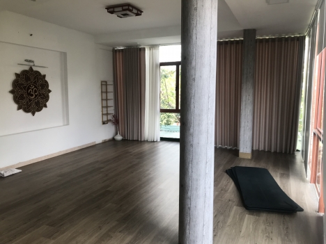 109/ Cho thuê mặt bằng 2 mặt tiền tầng 1,2 ngã 4 Trương Công Định và Lương Thế Vinh sát chợ Phi Trườ