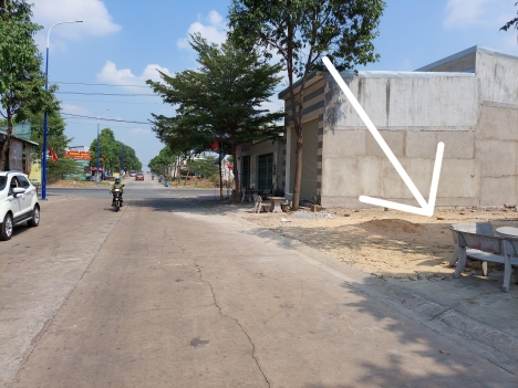 HOT & RẺ - BÁN GẤP 2 LÔ ĐẤT VIEW ĐẸP MẶT TIỀN ĐƯỜNG 25M - KCN MỸ PHƯỚC 3 - BẾN CÁT - BÌNH DƯƠNG