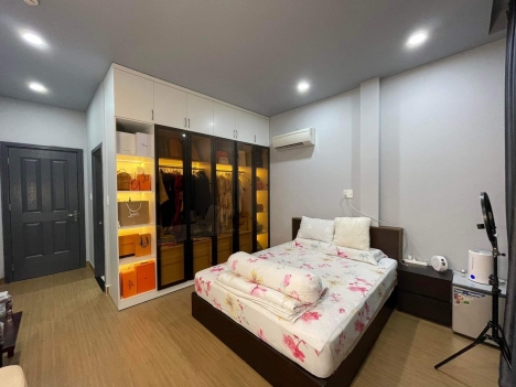 Hẻm 1041 Trần Xuân Soạn, P.Tân Hưng