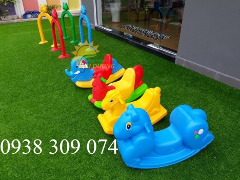 Đồ chơi xe chòi con gà, bập bênh cho bé mầm non