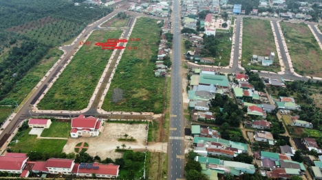 Cần tiền - Bán Gấp đất Thổ cư - gần chợ gần trường - Thích hợp kinh doanh - KDC Ea Knuec