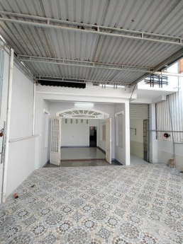 114/ Bán nhà 1 trệt 1 lầu hẻm xe hơi đường Phạm Văn Dinh giá rẻ