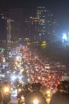 120/ Cho thuê nhà nguyên căn 1 trệt 3 lầu ngay ngã 4 Giếng Nước giá siêu rẻ chỉ 10tr/ tháng