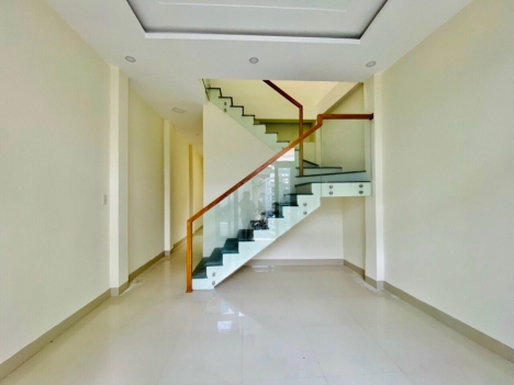 Bán nhà 2 tầng Nguyễn Huệ, TTTP Huế, nhà đẹp giá chỉ 2 tỷ 3