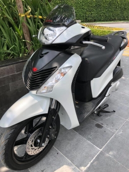 TIẾP TỤC VỀ XE MÁY NHẬP KHẨU HẢI QUAN CHO ANH EM ĐÂY XE NÀY LÀ XE NHẬP KHẨU TRỐN THUẾ HẢI QUAN
