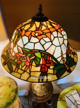 Giao lưu em đèn tiffany thân gốm đồng hàng âu