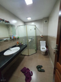 Bán nhà Lĩnh Nam 5 tầng, 56m2, Sổ Đỏ, hiếm nhất quận Hoàng Mai