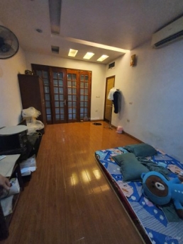 Bán nhà Lĩnh Nam 5 tầng, 56m2, Sổ Đỏ, hiếm nhất quận Hoàng Mai