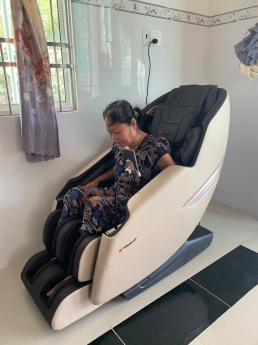 Ghế masage LIFESPORT LS-500 hiện đại nhất năm 2022