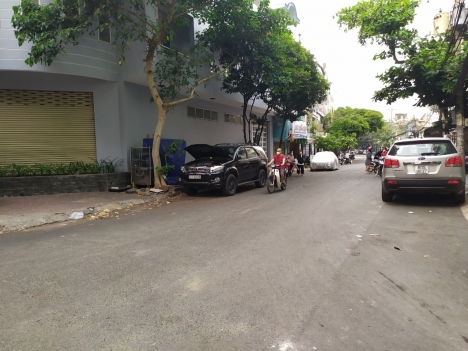 Bán nhà đường Nguyễn Gia Trí, Bình Thạnh, 2 tầng, giá rẻ