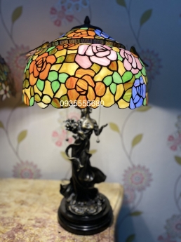 Giao lưu em đèn tiffany tượng đồng hoa bướm
