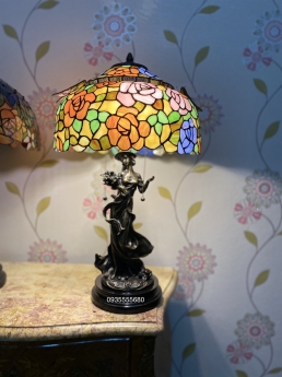 Giao lưu em đèn tiffany tượng đồng hoa bướm
