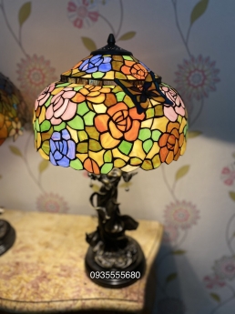 Giao lưu em đèn tiffany tượng đồng hoa bướm
