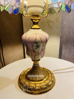Giao lưu e đèn bàn ngủ nhỏ xinh của Đức