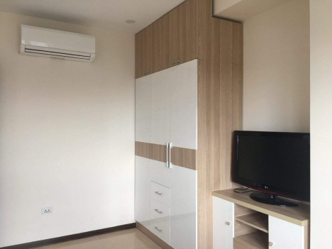 Cần bán gấp căn hộ 2PN, 1WC Intracom Nhật Tân