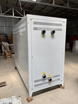 Máy Chiller 2 chiều sản xuất nước nóng và lạnh