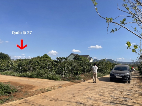 Bán Lô Liên Hiệp 2 mặt tiền Bê Tông 3,2 tỷ 11x30m sẵn 100m thổ cư tại Liên Hiệp Đức Trọng Lâm Đồng