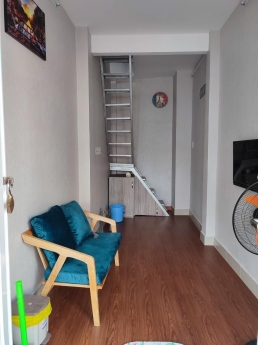 Nhà mới mặt tiền Hồ Thành Biên Phường 4 Quận 8, 3 tầng, 2.2 tỷ