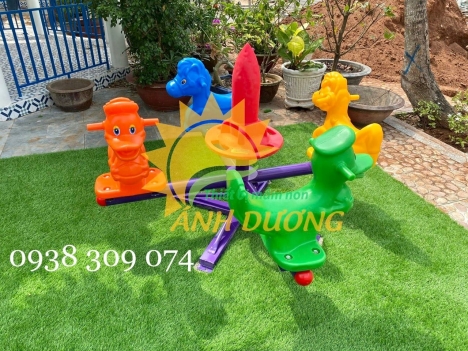 Mâm xoay nhập khẩu dành cho bé